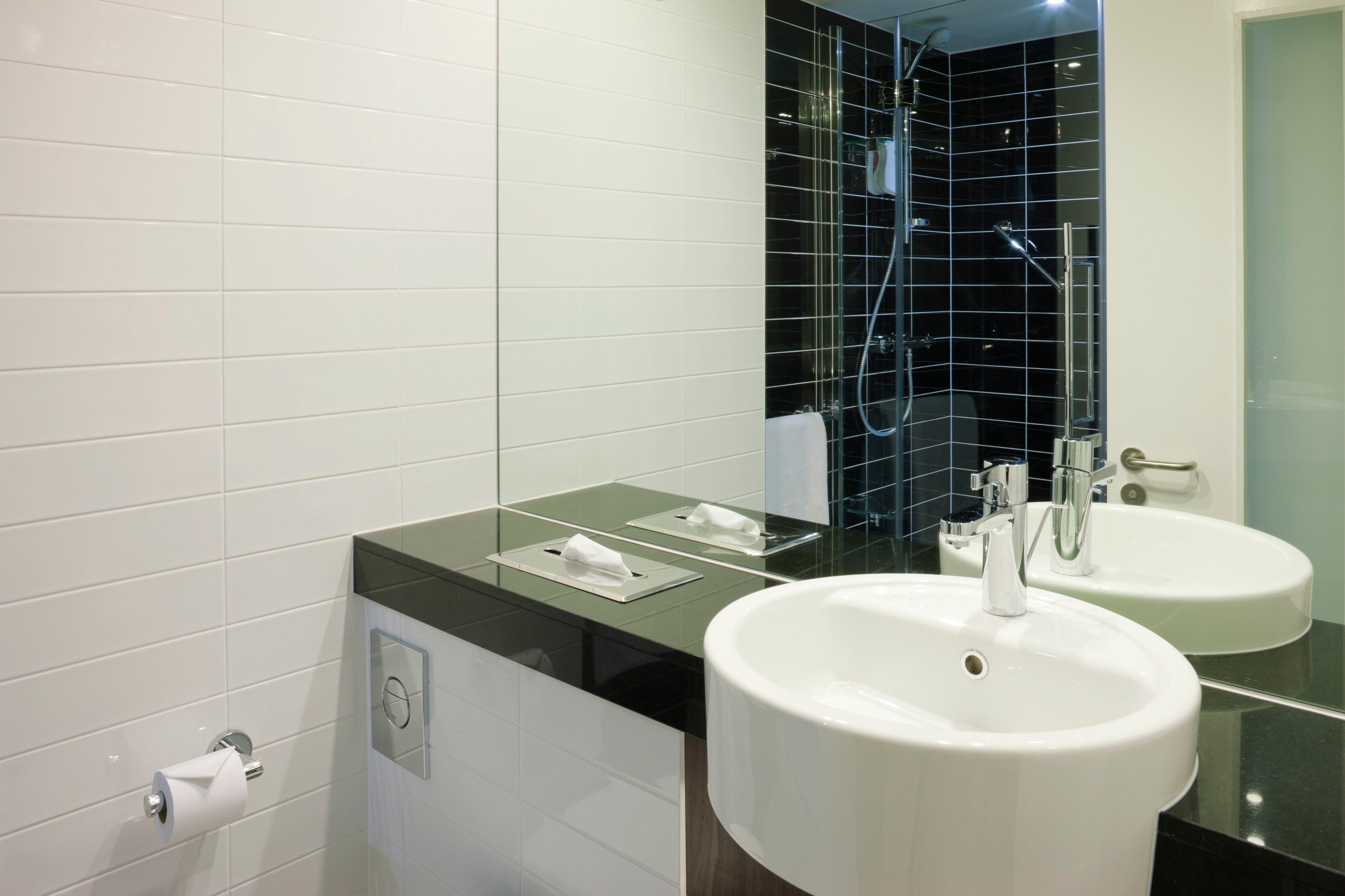 Holiday Inn Express Cambridge Duxford M11 Jct 10 By Ihg Extérieur photo