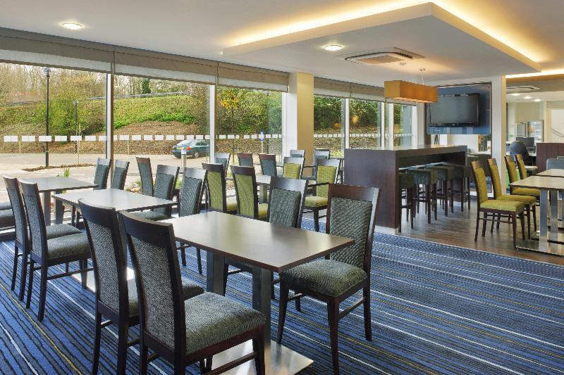 Holiday Inn Express Cambridge Duxford M11 Jct 10 By Ihg Extérieur photo