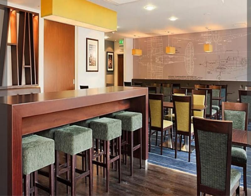 Holiday Inn Express Cambridge Duxford M11 Jct 10 By Ihg Extérieur photo